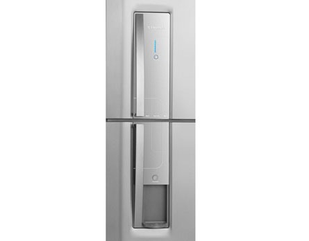 Refrigerador Electrolux Frost Free Duplex DW42X com Dispenser de &Aacute;gua e Controle de Temperatura Blue Touch